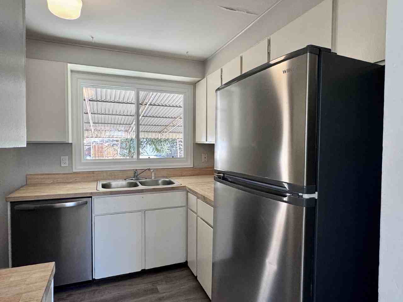 914 Galena St - Photo 6 of 23