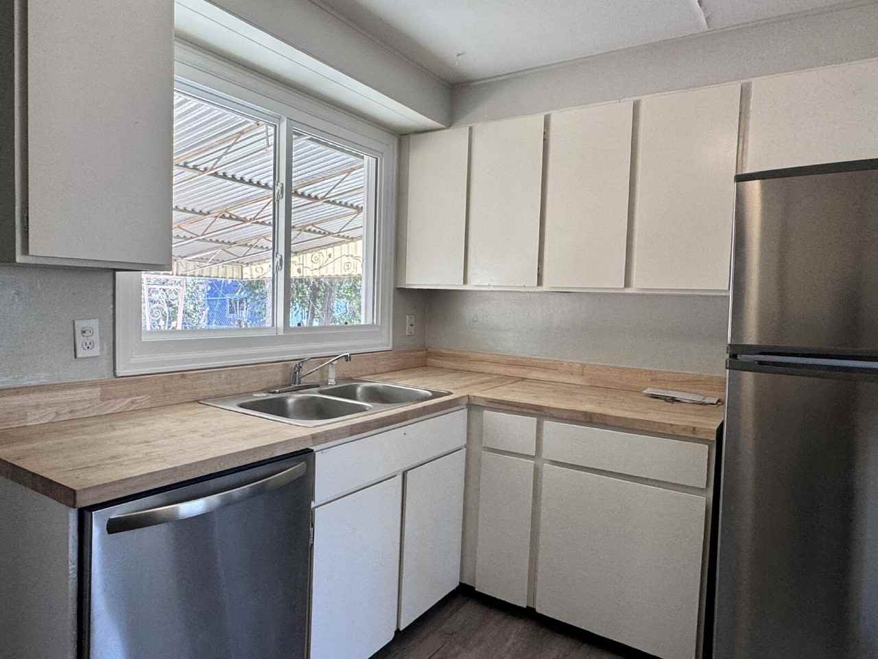 914 Galena St - Photo 7 of 23