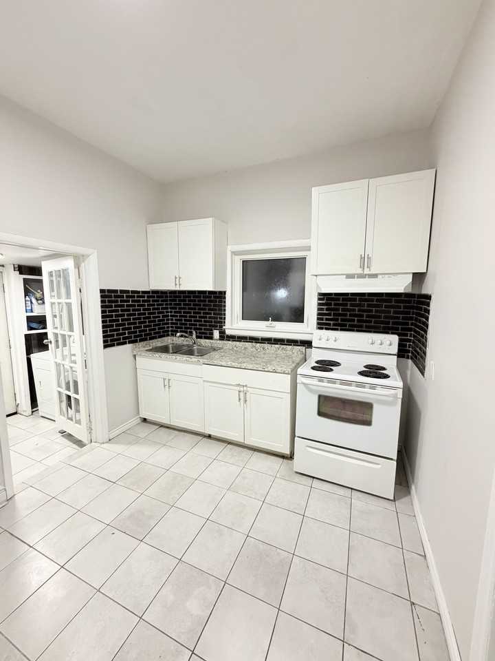 194 Murray St - Photo 3 of 28