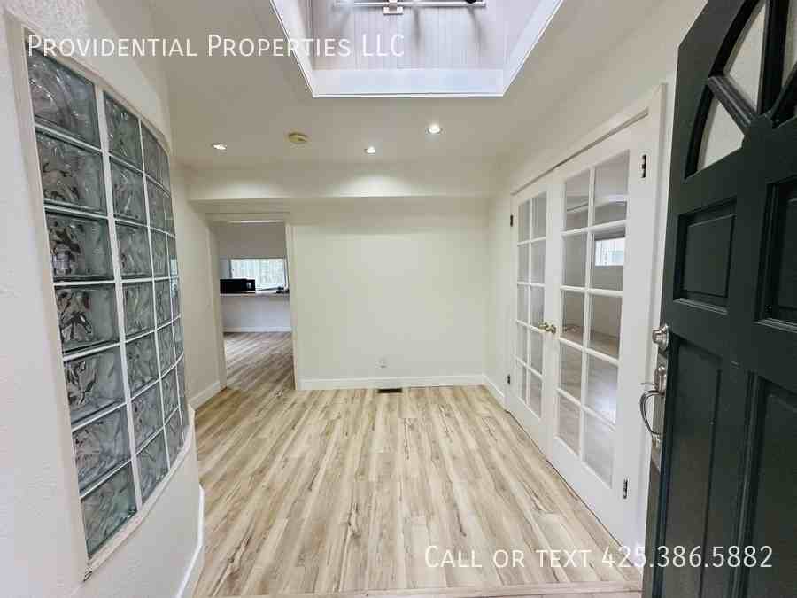 20620 Larch Way - Photo 2 of 19