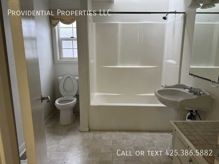 20620 Larch Way - Photo 6 of 19