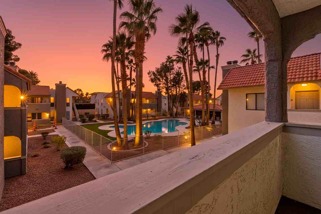 2912 Bluegill Way #C - Photo 3 of 37