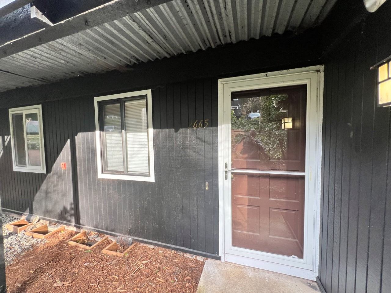 2665 Woodstone Pl - Photo 2 of 14