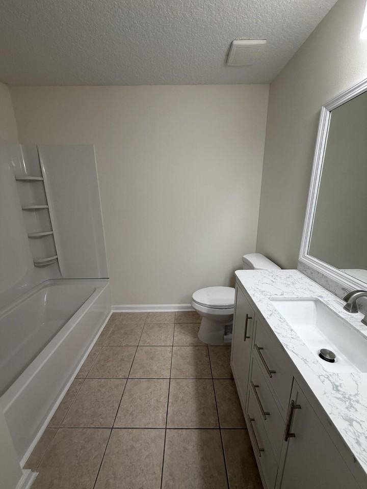 1418 Manotak Point Dr #201 - Photo 7 of 17