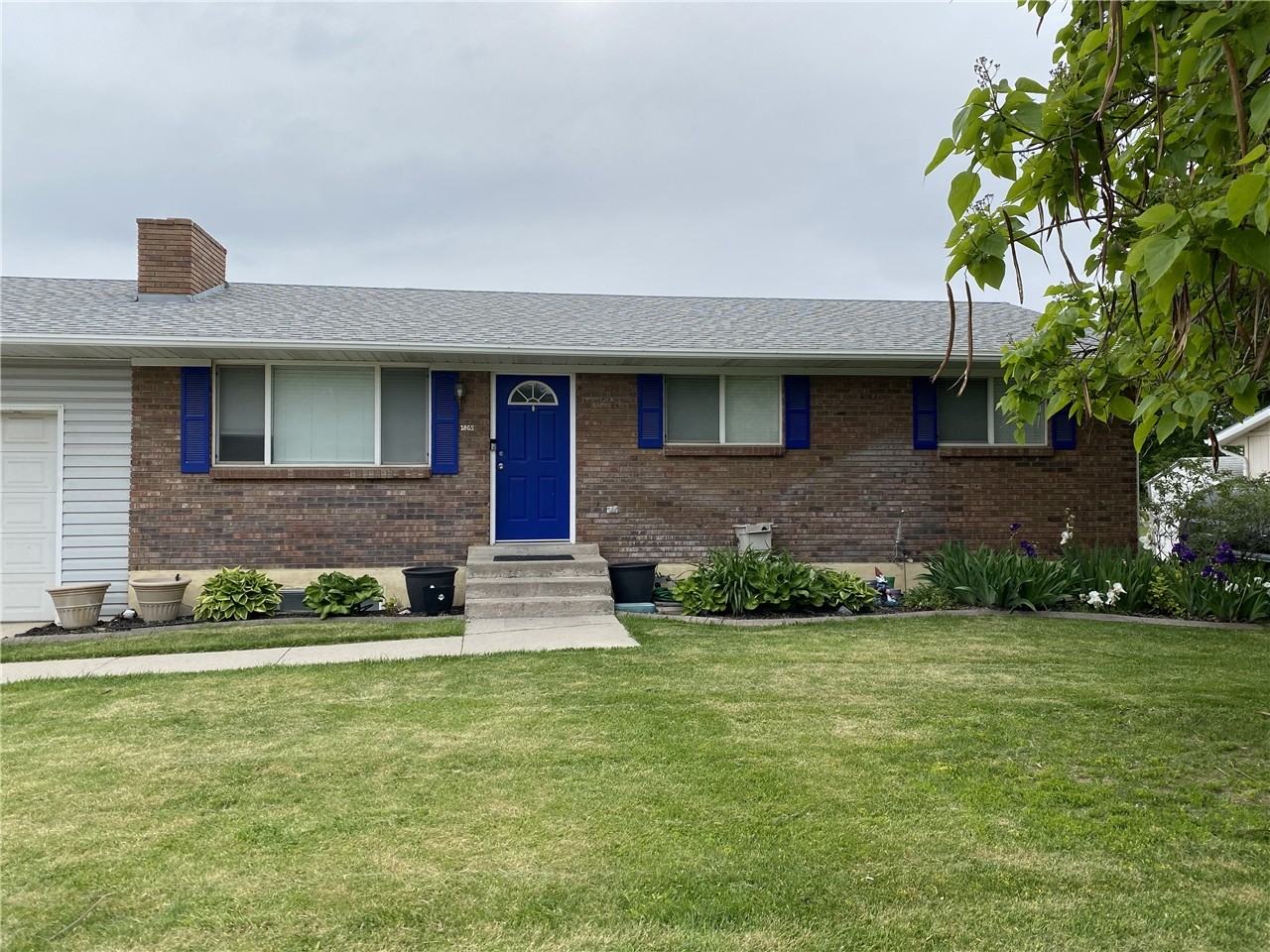 1865 Nw - Photo 2 of 44