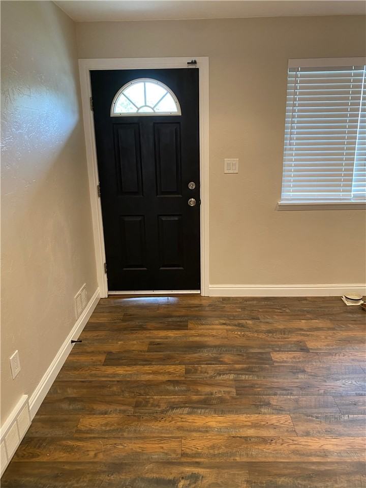 1865 Nw - Photo 4 of 44