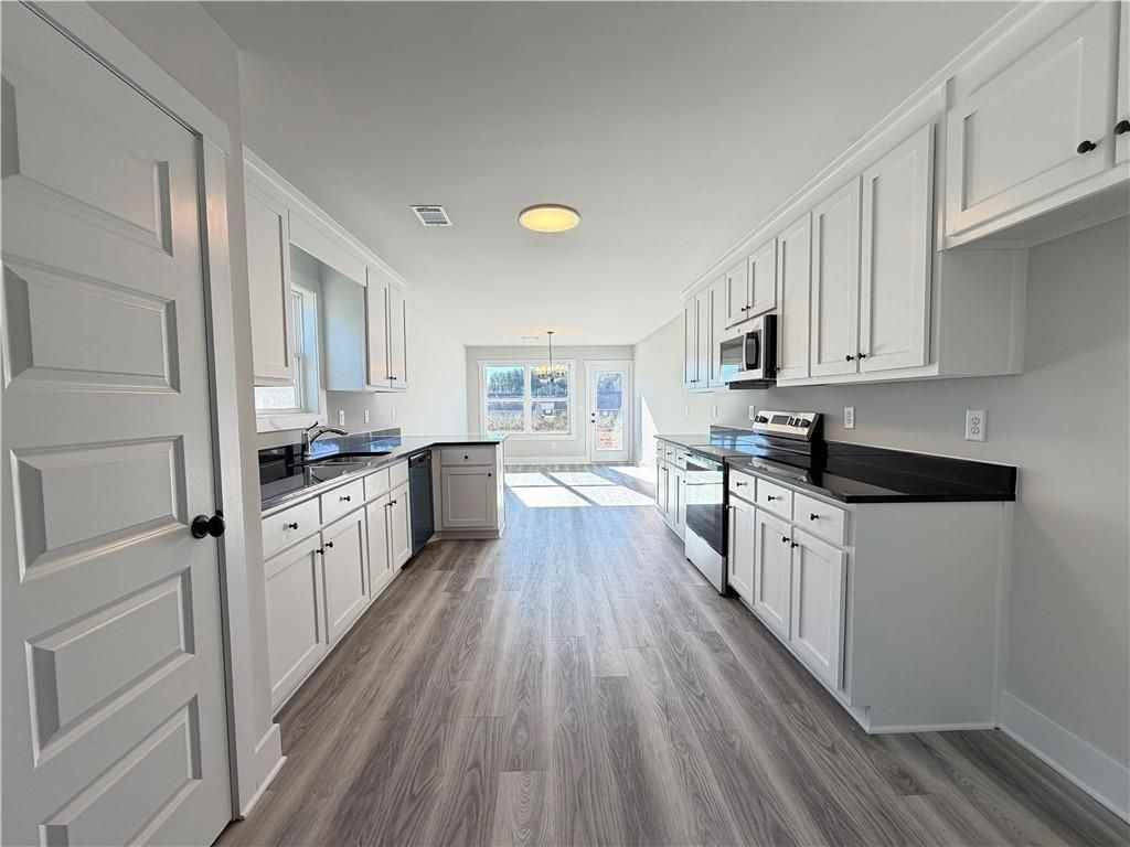 106 Charlie Way - Photo 2 of 22