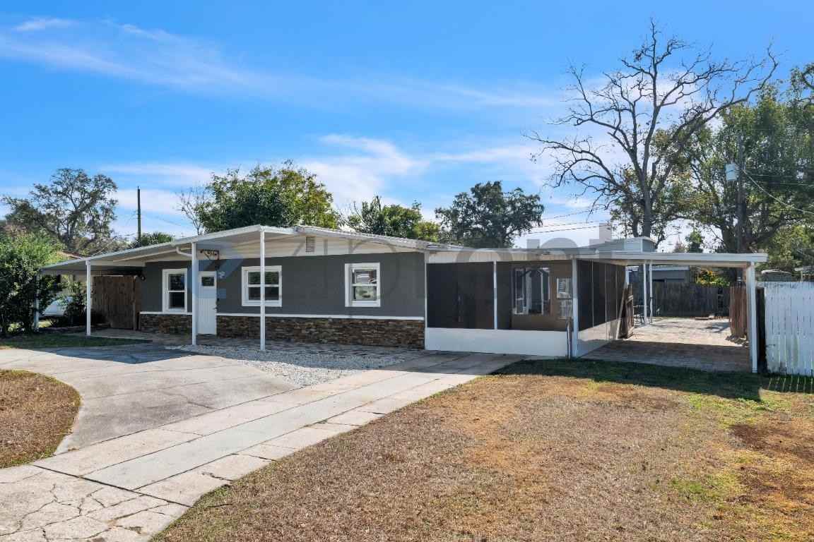 508 Garden Dr N - Photo 4 of 22