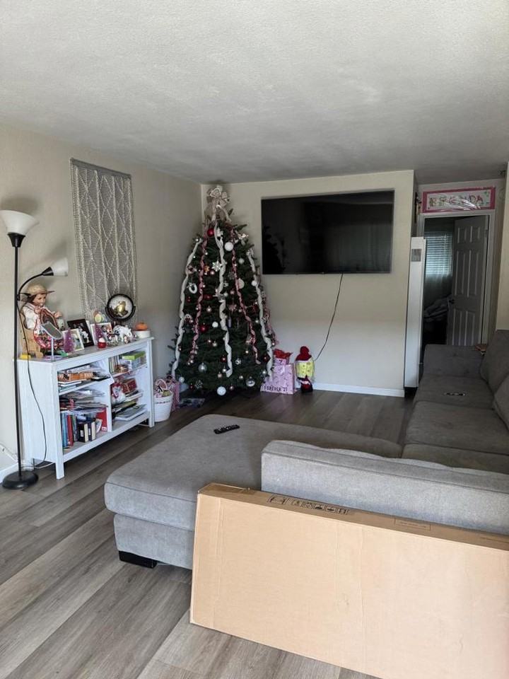 3819 Underwood Dr #4 - Photo 3 of 12