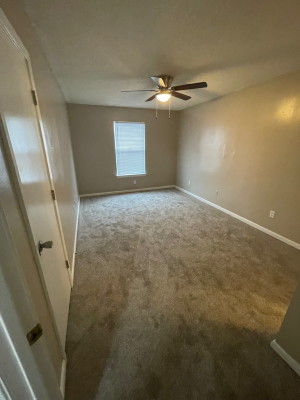 314 Olympia Ct - Photo 3 of 7