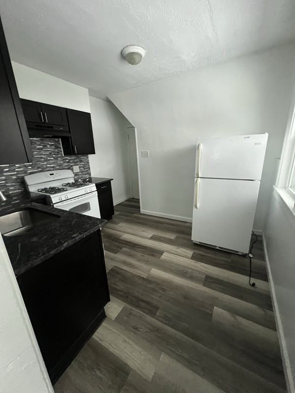 2315 Liberty St #2B - Photo 5 of 8