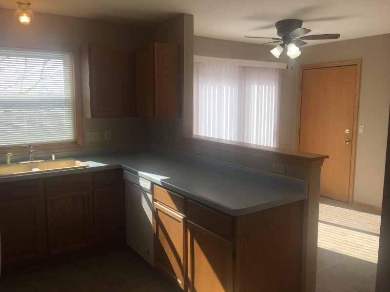 2042 Cliff Alex Ct S #3 - Photo 3 of 14