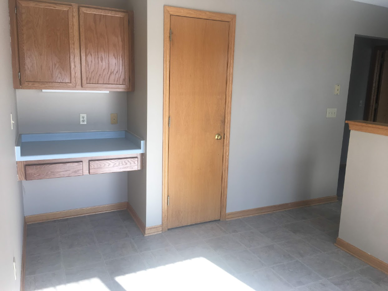 2042 Cliff Alex Ct S #3 - Photo 4 of 14