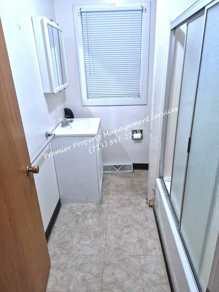 483 New York Avenue, Unit 1 - Photo 7 of 9