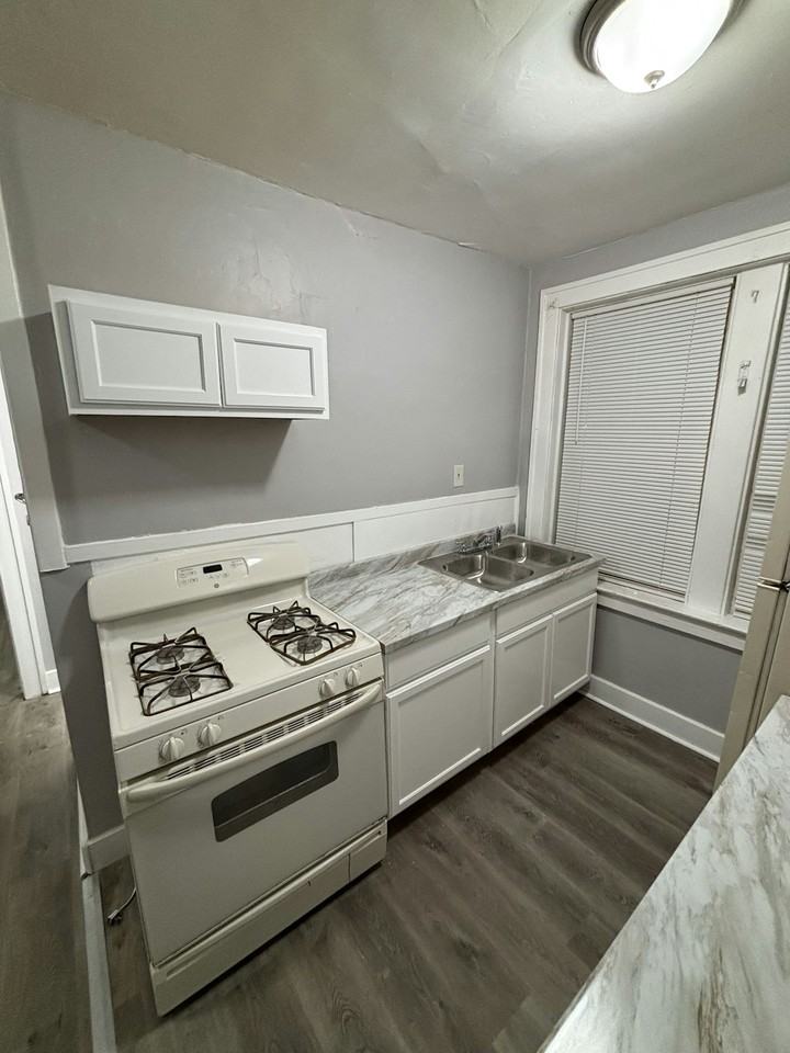 1705 Oakman Boulevard, Unit 7 - Photo 5 of 8