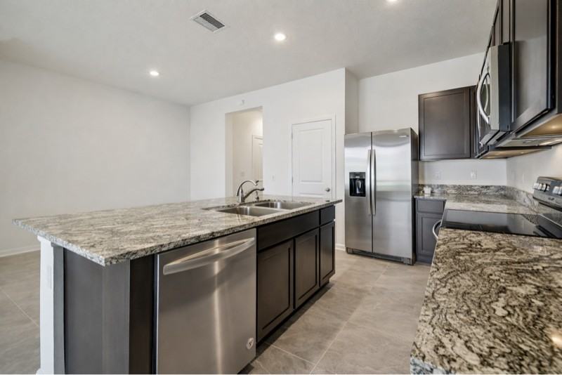 9271 Rock Harbour Way - Photo 5 of 20