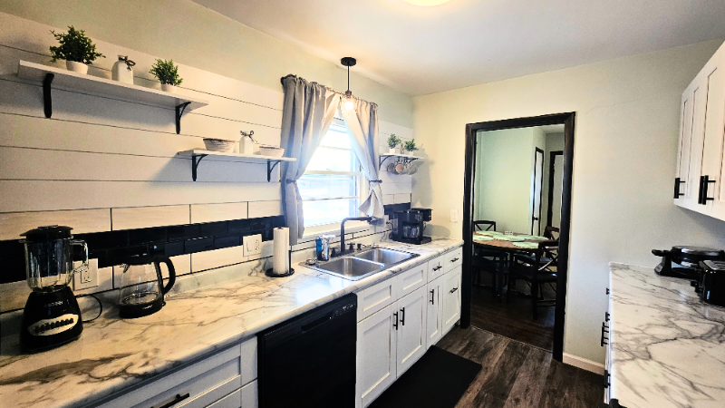 7433 15th Ave S - Photo 2 of 11