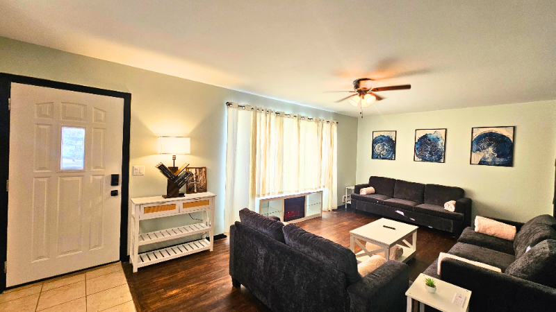 7433 15th Ave S - Photo 4 of 11