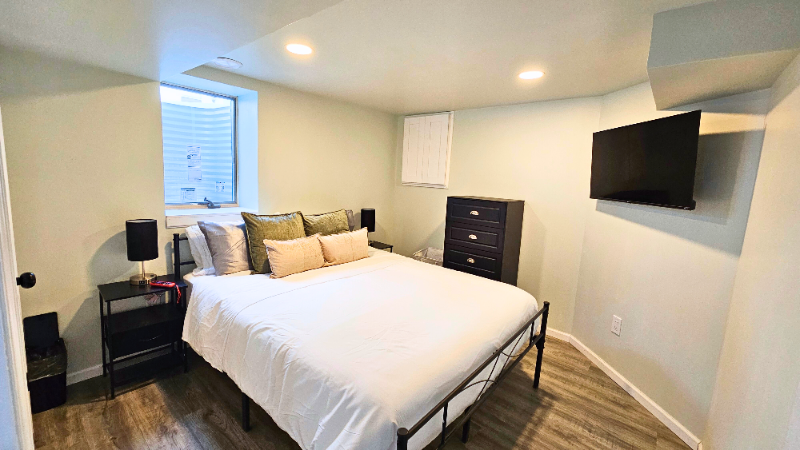 7433 15th Ave S - Photo 7 of 11