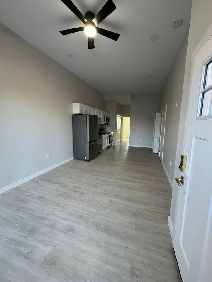 2416 North Charles Street, Unit 3 - Photo 7 of 14