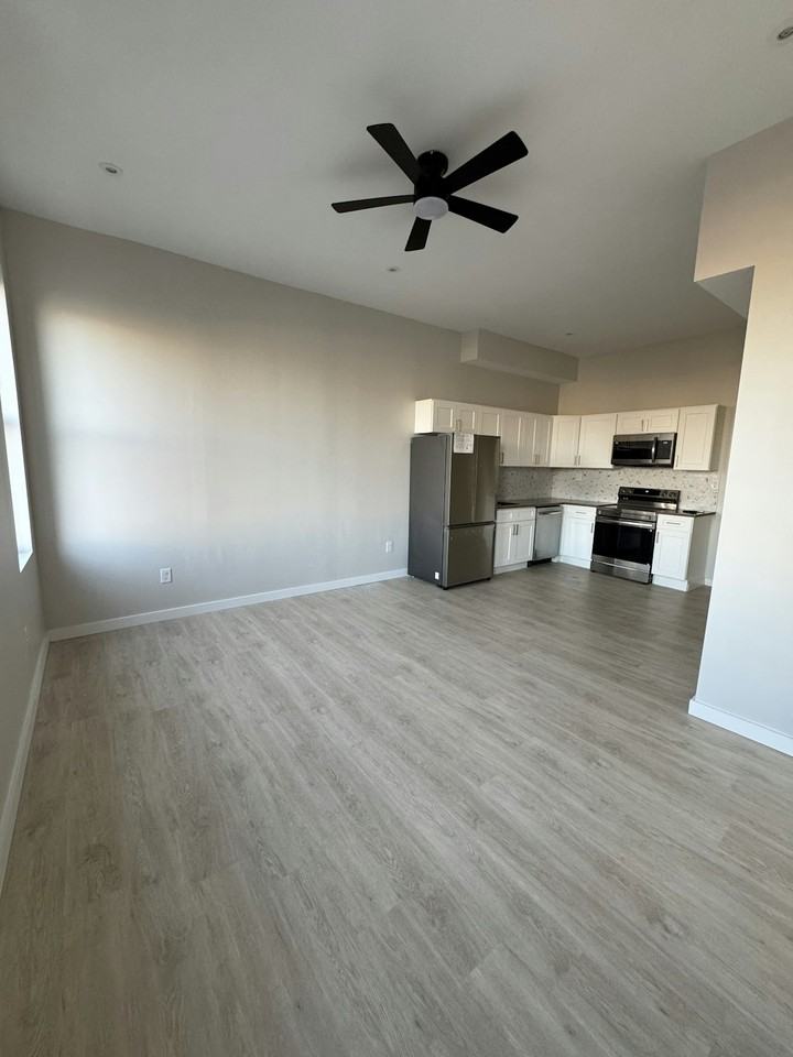 2416 North Charles Street, Unit 3 - Photo 6 of 14