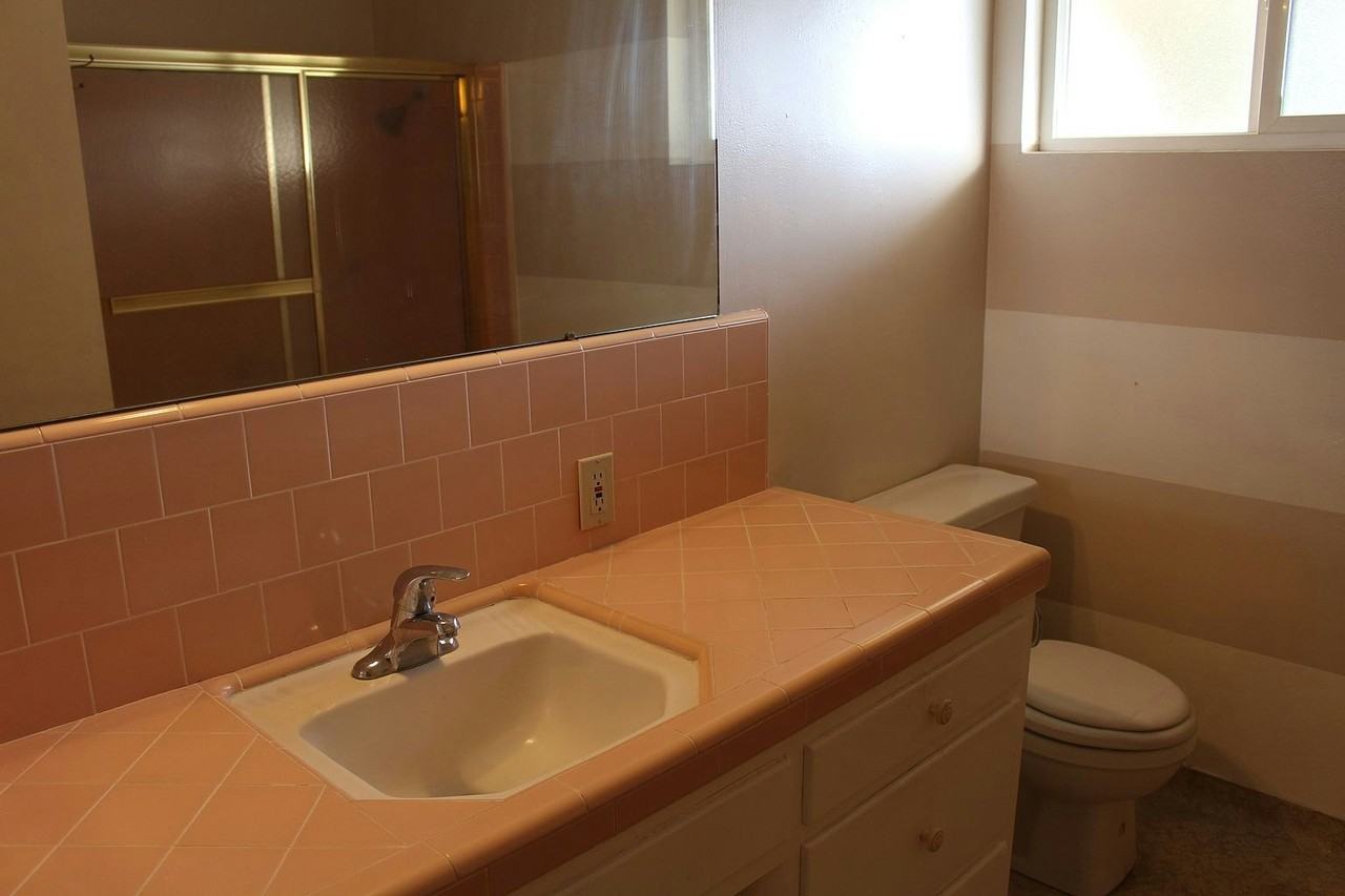 1804 Duke Dr - Photo 5 of 14