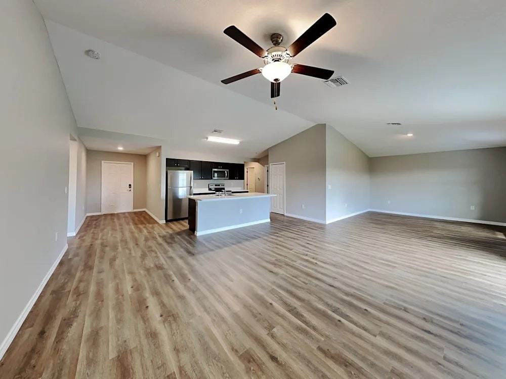 602 Lindsborg Trl - Photo 4 of 13