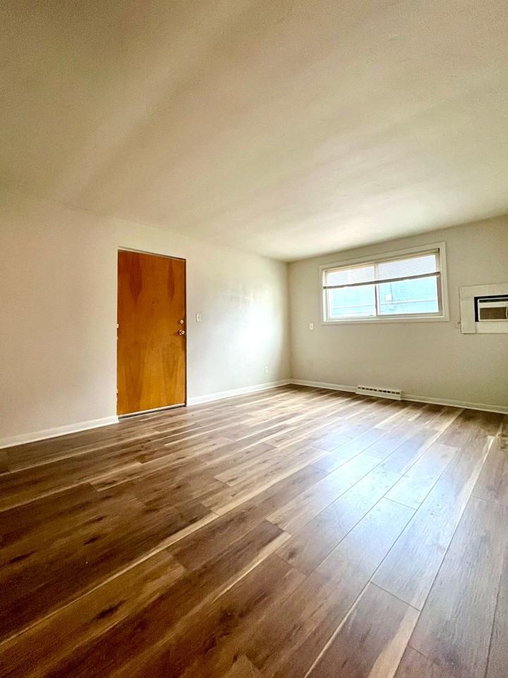 17105 Madison - Photo 3 of 14