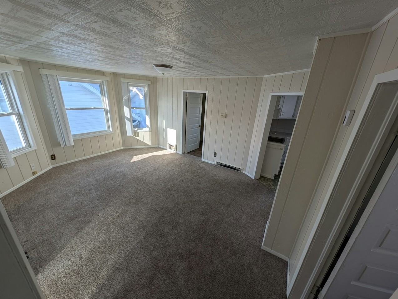 119 Gray Street, Unit Upper - Photo 2 of 12