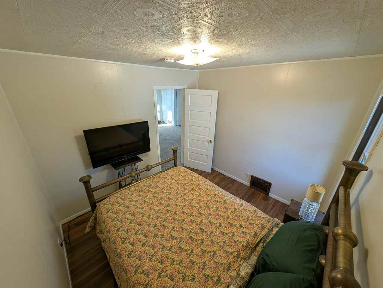 119 Gray Street, Unit Upper - Photo 5 of 12