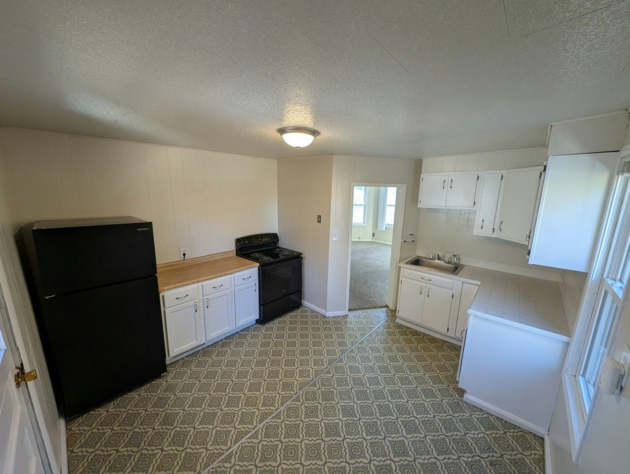 119 Gray Street, Unit Upper - Photo 6 of 12