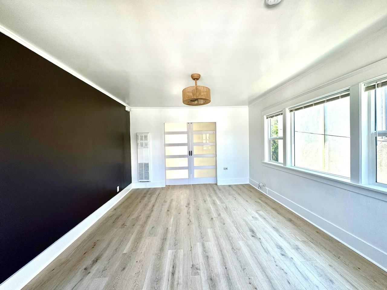 279 Redondo Avenue, Unit 279 Redondo Unit B - Photo 7 of 15