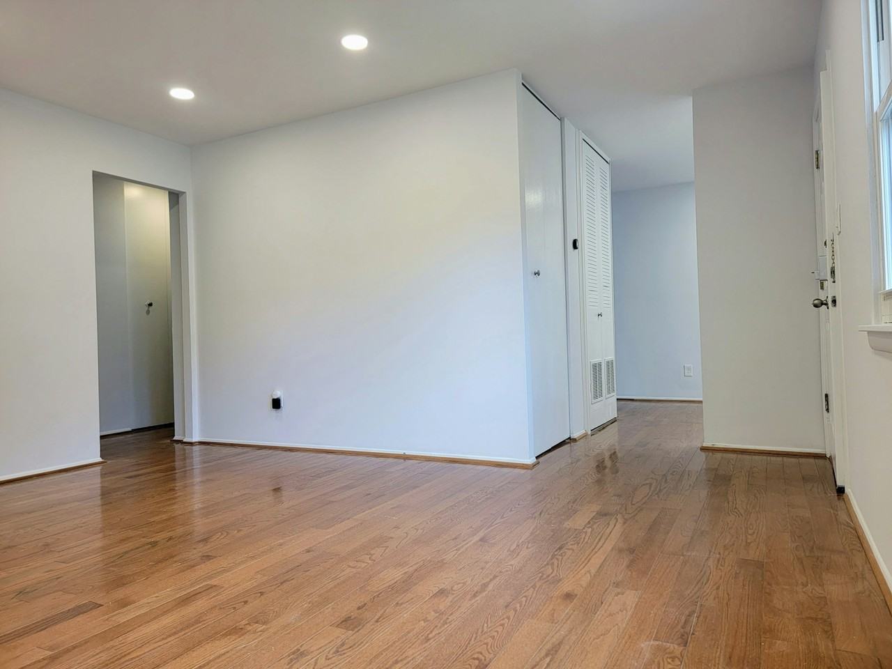 707 Douglass Avenue - Photo 5 of 23