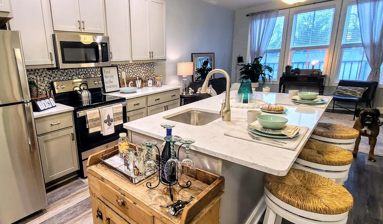 18 West Waterloo Street, Unit E - Photo 5 of 14