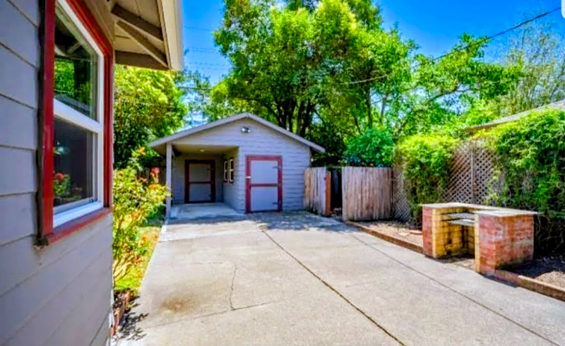 2732 Village Side Dr - Photo 4 of 19