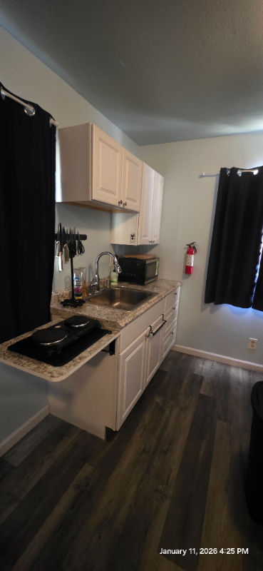 7608 Texhoma Ave - Photo 2 of 10