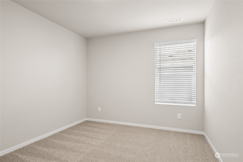 1478 Sw Pendleton Way - Photo 6 of 16