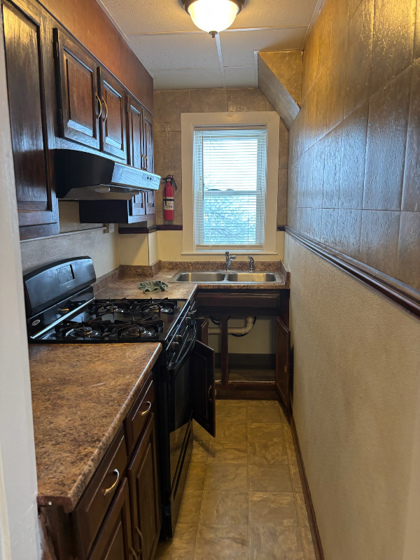 59 E Pleasant St #2ndFL - Photo 2 of 10