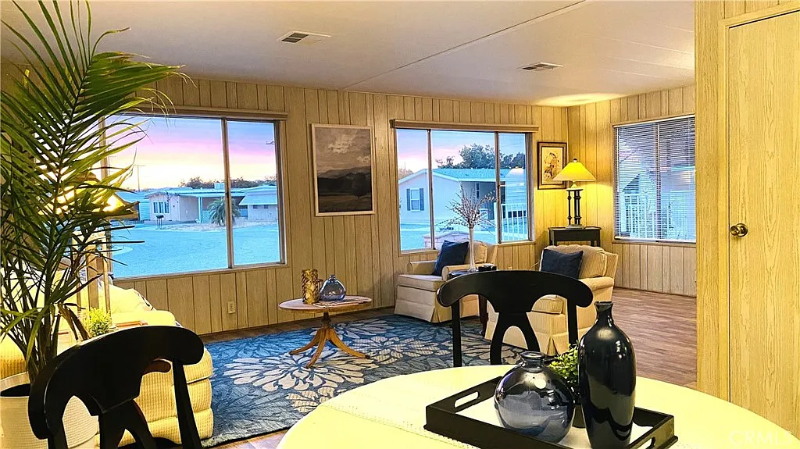 720 Santo Tomas Dr - Photo 2 of 6