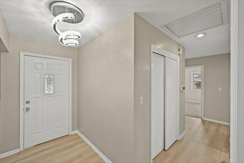 11800 E 77th St - Photo 2 of 12