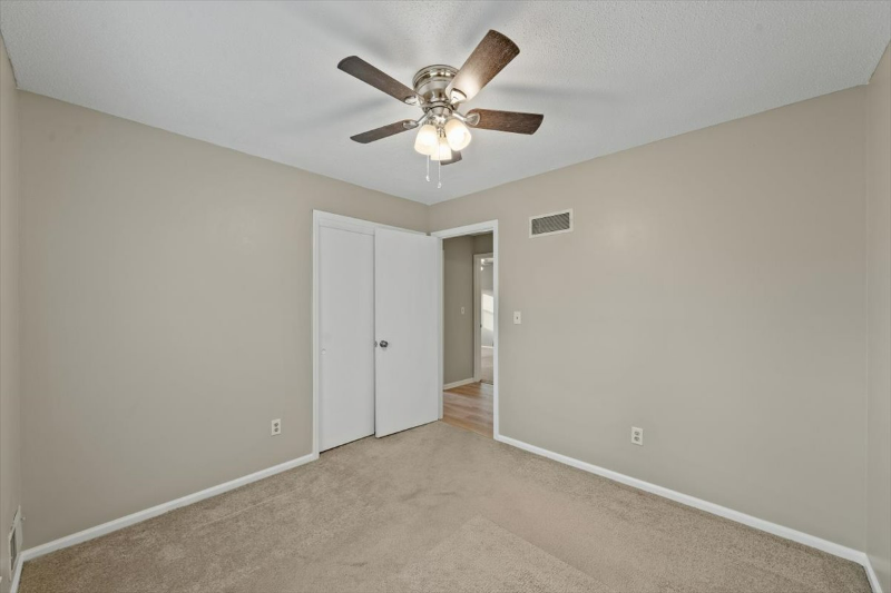 11800 E 77th St - Photo 7 of 12