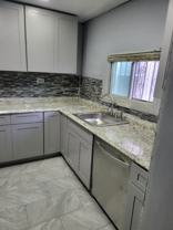 643 N Peach St - Photo 1 of 1