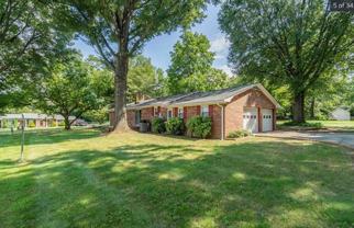 825 Reynolds Rd - Photo 1 of 1