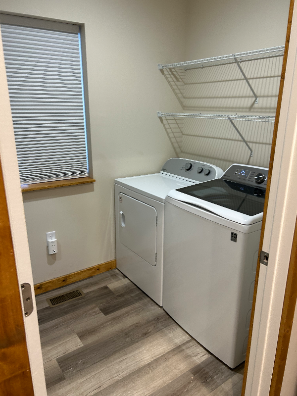 351 W Buttercup Way - Photo 3 of 10