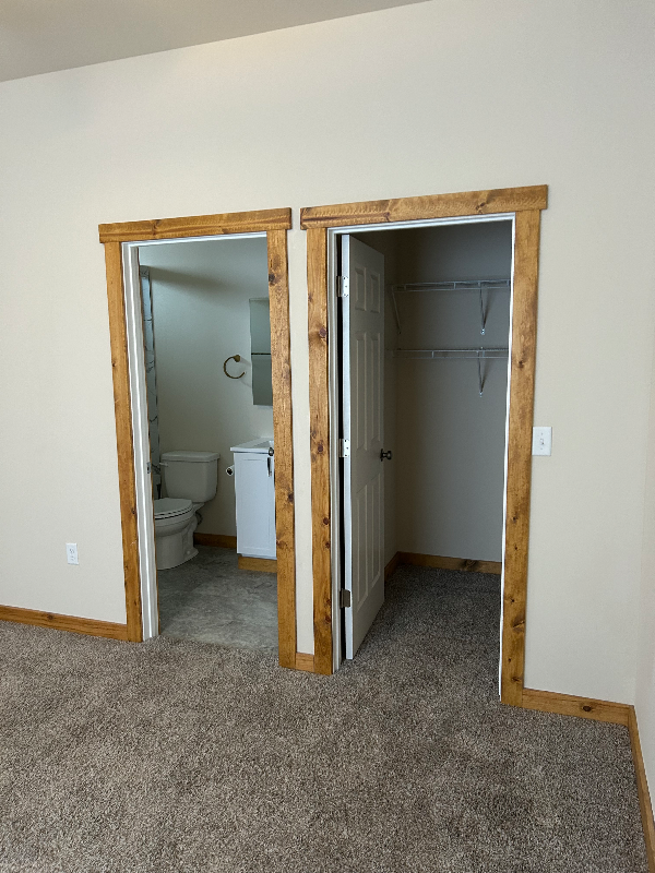 351 W Buttercup Way - Photo 5 of 10