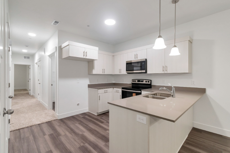 4688 Sw - Photo 5 of 9