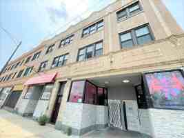 featured image of 8246 S Racine Ave