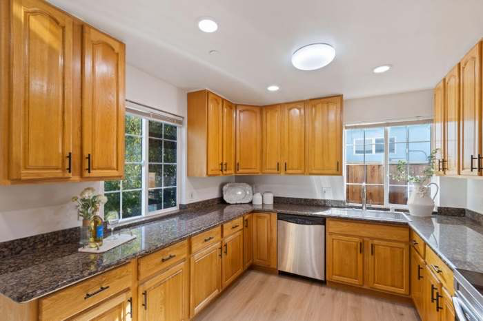 383 N Sunnyvale Ave - Photo 6 of 16