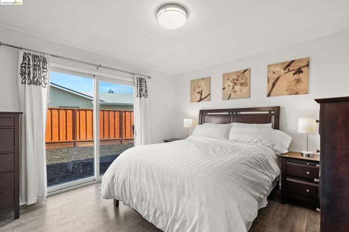 38 Asbury Ct - Photo 5 of 10