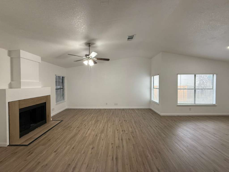 5747 Hawaiian Sun Dr - Photo 4 of 16